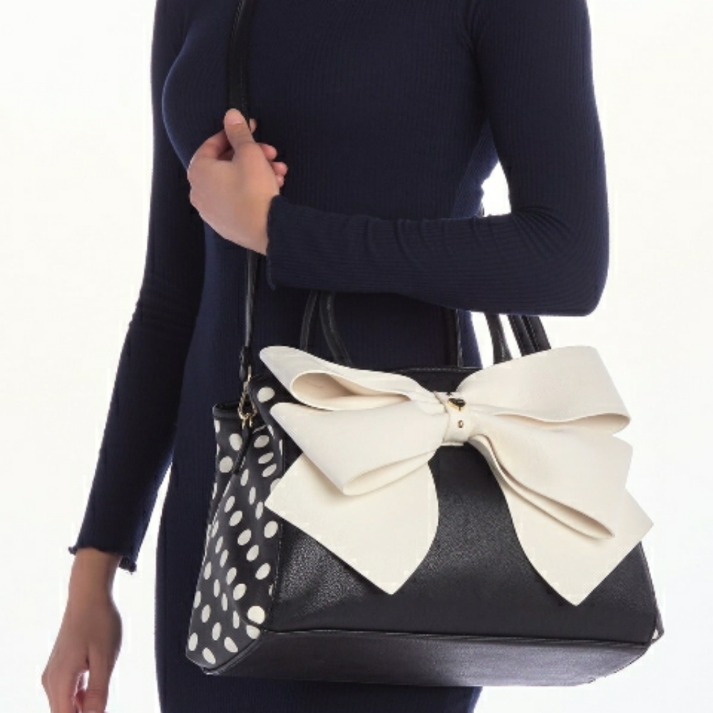 Betsey Johnson Big Bow Satchel EUC